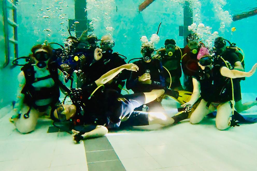 Palanquée du club en piscine